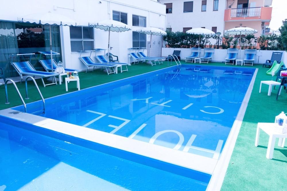 Hotel City Montesilvano Exterior photo